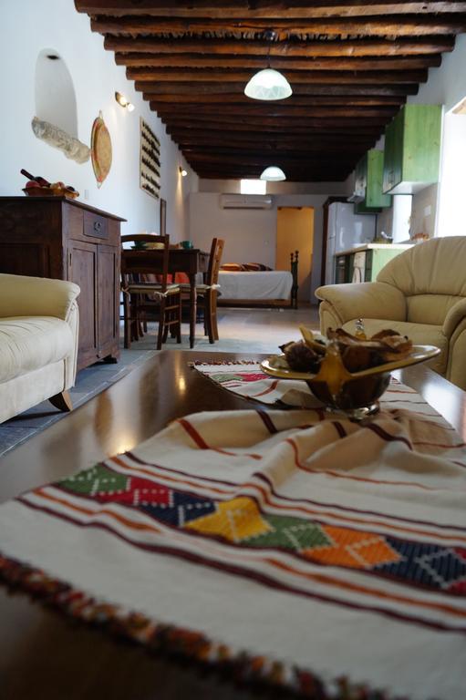 Villa Makrinari Tis Pano Geitonias à Salamiou Extérieur photo