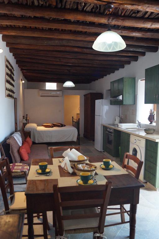 Villa Makrinari Tis Pano Geitonias à Salamiou Extérieur photo