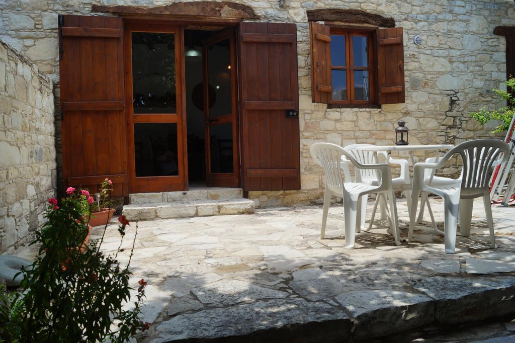 Villa Makrinari Tis Pano Geitonias à Salamiou Extérieur photo